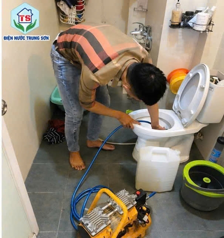 Thợ Thông Nghẹt Bồn Cầu Tại Phường Cầu Kiệu Giá Rẻ, Phục Vụ 24/24