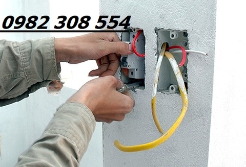 Thay lắp ổ cắm điện tại nhà