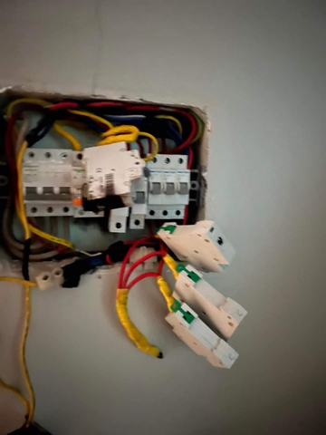Thợ sửa điện nước tại nhà TPHCM
