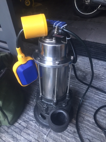 sửa máy bơm chìm tai quận 4