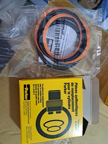 Phớt làm kín Des: PISTON SEAL KIT PN: PK402HLL01