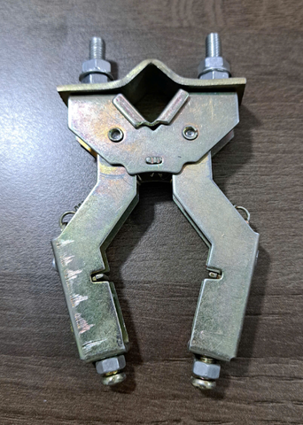 Giá đỡ chổi than (carbon brush holder)