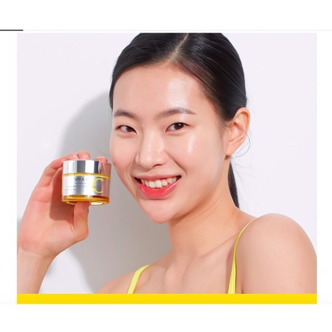 Kem Dưỡng Trắng Da Missha Vita C Plus Spot Correcting & Firming Cream