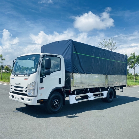 Xe Tải Isuzu NQR550 Mui bạt 304 - Tải trọng 5.5 tấn - Thùng dài 5m7