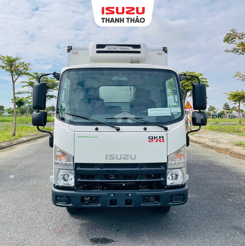 Xe tải Isuzu QKR270 Đông Lạnh - Tải 2.45 tấn - Thùng dài 4m3