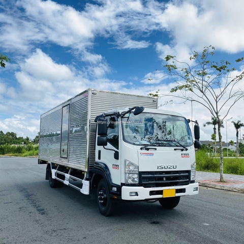 Xe tải Isuzu FRR650 Thùng Kín Oxi - 5.8 tấn - Thùng dài 6m6