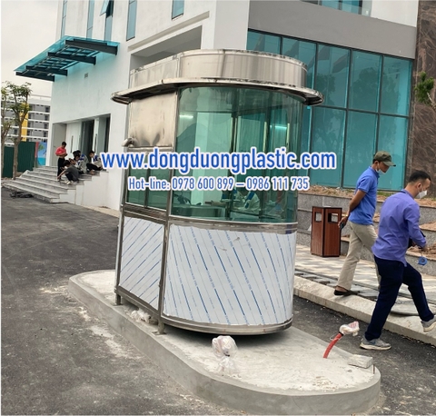 Cabin bảo vệ Inox kính cong cao cấp 2 đầu BDI-1225MH có mái che