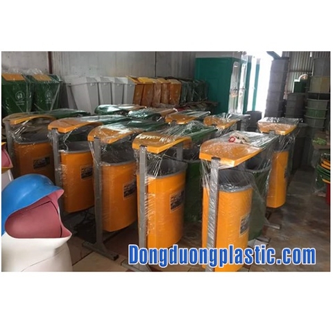 Thùng Rác 80 Lít Treo Đôi Nhựa Composite