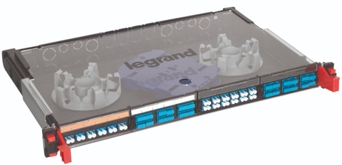 https://bizweb.dktcdn.net/thumb/large/100/395/929/files/lcs3-structured-cabling-modular-patch-panels-quick-fixing-solution-for-fibre-optic-system-1.jpg?v=1610597470122