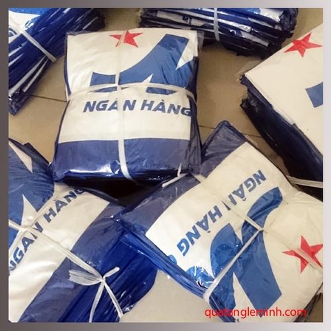 Áo mưa cánh dơi in logo - KH MB Bank