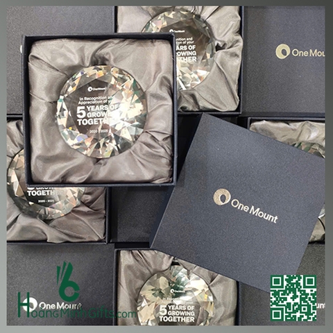 CHẶN GIẤY IN LOGO - KHÁCH HÀNG ONE MOUNT