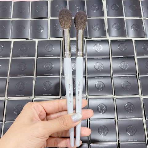 Cọ Lẻ Missie by CELIN Cán Xám