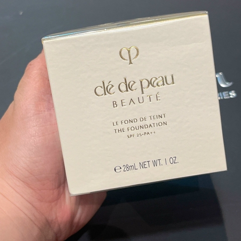 Kem Nền Cle De Peau Le Fond De Teint The Foundation 28ml