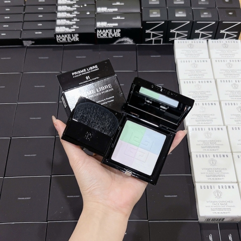 Phấn nén Givenchy Prisme Libe