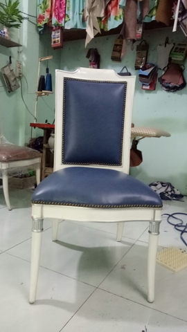 Bọc ghế ăn da thật tân cổ điển đóng đinh đồng GNHT1