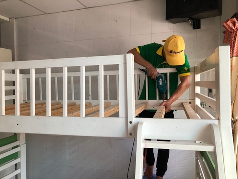 Lắp ráp giường tầng giá rẻ chất lượng an toàn