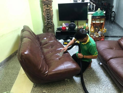 Vệ sinh sofa bọc da simili, giả da bằng nước giặt 3M