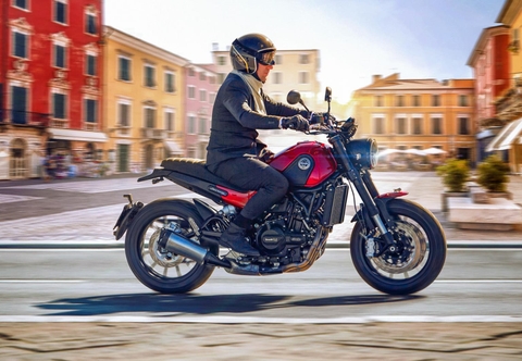 LEONCINO 500 - CHÚ SƯ TỬ ĐÁNG GỜM NHÀ BENELLI
