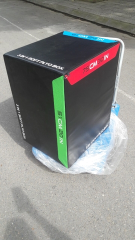 BỤC NHẢY ( soft ply box)