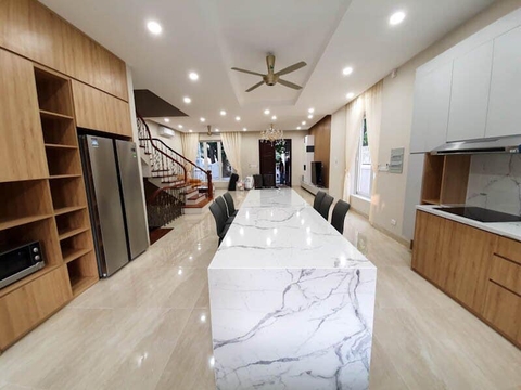 CHO THUÊ BIỆT THỰ VINHOMES - LONG BIÊN - VĂN PHÒNG - KHU AN SINH TỐT.