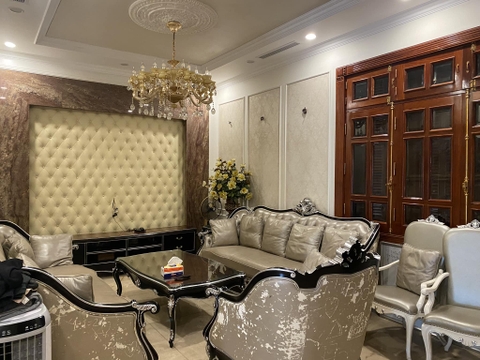 Cho thuê quỹ căn Biệt thự Việt Hưng-Long Biên-200m * 3 tầng-giá từ 25-40 triệu/tháng-kinh doanh đỉnh