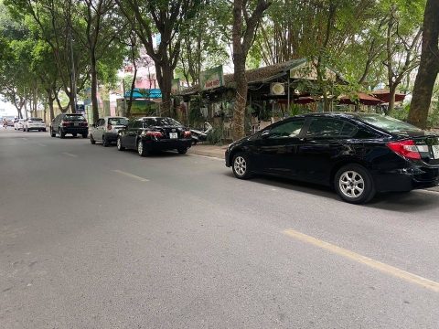 Cần bán Kiot 2 mặt tiền siêu đẹp khu đô thị Việt Hưng nhiều tiện ích giá cực tốt LH 0348885083