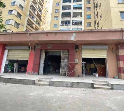 Cho thuê Kiot tại khu đô thị Việt Hưng, Long Biên, Hà Nội. DT: 75m2. Giá thuê từ: 8 - 11tr/tháng. Liên hệ xem trực tiếp 0988624374.