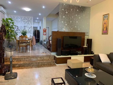 Cho thuê biệt thự tại KĐT Việt Hưng, Long Biên. S: 160m2. Giá: 23tr/tháng. LH: 0389544873