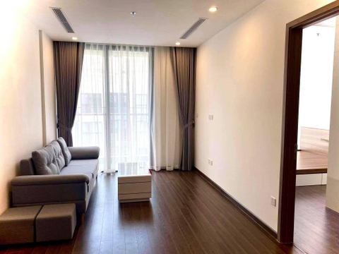 Cho thuê căn hộ full đồ Vinhome Symphony Long Biên. 66m.2PN. giá 15 triệu/th. LH: 0961910403