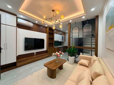 CHO THUÊ NHÀ NGỌC THỤY - 5 TẦNG MỚI TINH - Ô TÔ ĐỖ CỬA - FULL ĐỒ CAO CẤP