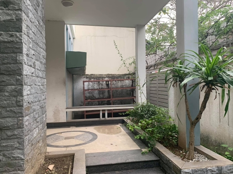 Cho thuê biệt thự Sài Đồng nội thất cơ bản liên hệ Mr Nam 0948572567