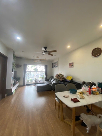 Cho thuê căn hộ 3 ngủ TSG Lotus Sài Đồng, Long Biên. S: 86m2. Full nội thất. Giá 11tr. Lh: 0981716196