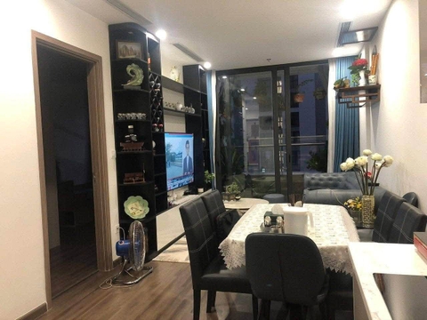 Mình cần cho thuê căn hộ chung cư hạng sang .Căn hộ 3 ngủ full đồ đẹp