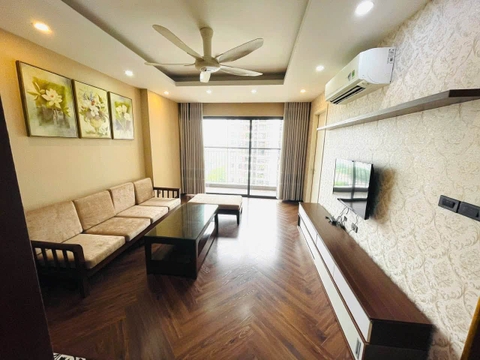 Cho thuê căn hộ 3 ngủ CT15 Green Park Việt Hưng. Full nội thất. Giá 13tr