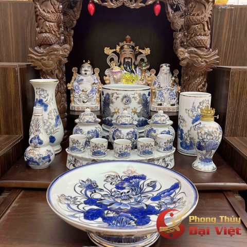 Bộ Bát Hương Men Ngọc Vẽ Vàng - Bàn Gia Tiên Và Thần Linh - Cặp Tài Địa Và Thần Phát Gấm Xanh