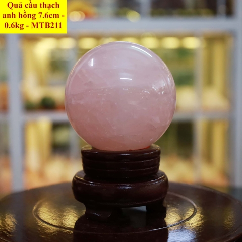 Quả cầu thạch anh hồng tự nhiên ĐK 7.6cm - 0.6kg - MTB211