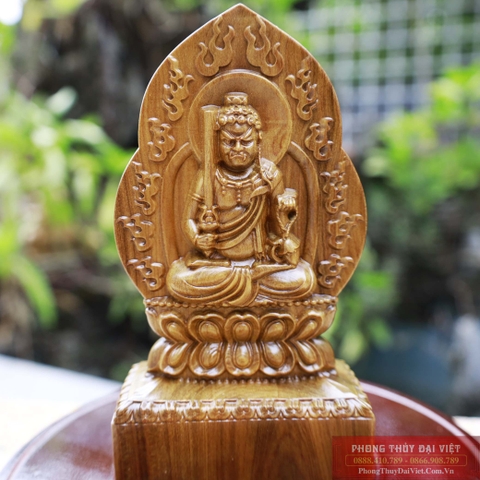 Phật bản mệnh tuổi Dậu - Bất Động Minh Vương - gỗ bách xanh14.5x8x4cm