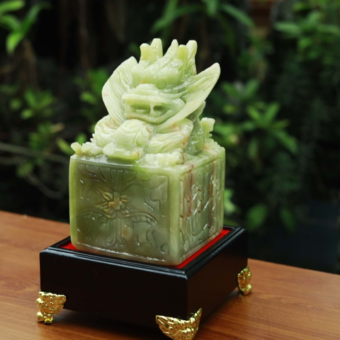 Ấn rồng lam ngọc pakistan 9x9x15cm - 2.3kg-MTB365