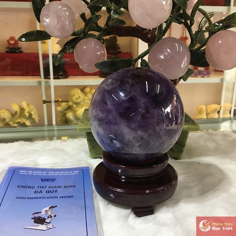 Quả cầu thạch anh tím