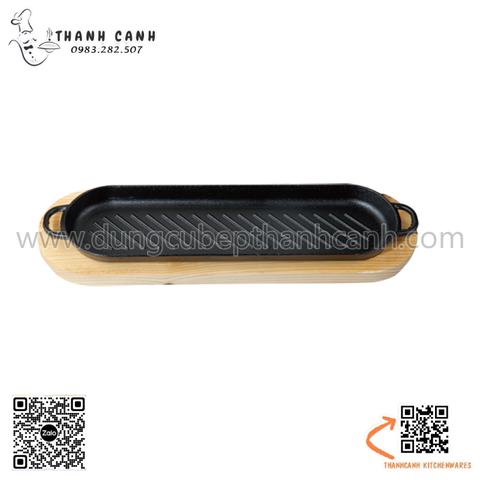 Khay gang nướng chữ nhật hình bầu dục dáng dài thân nhỏ đi kèm đế gỗ cách nhiệt