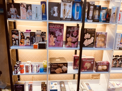 Sử Dụng Đồ Chơi Tình Dục Đúng Cách