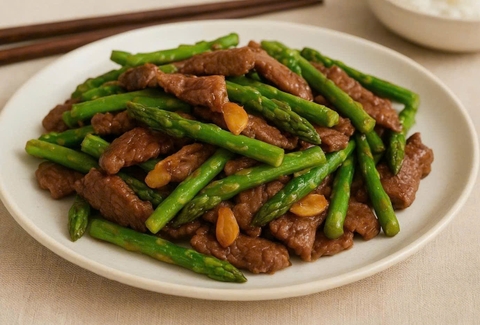 Công thức bò xào măng tây tỏi – Món ngon ít calo, giàu dinh dưỡng