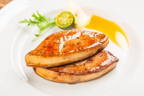 Gan ngỗng Pháp muối nướng (Salt-baked Foie Gras)