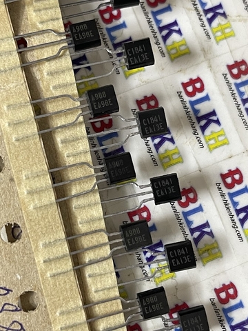 CẶP TRANSISTOR 2SC1841F C1841 2SA988F A988 TO-92 chính hãng NEC ( tương đương C2240 A970)