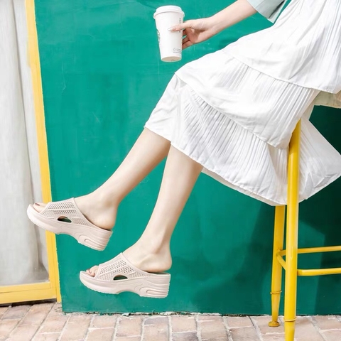 Dép nhựa nữ quai ngang đế xuồng cao 6cm GNN5