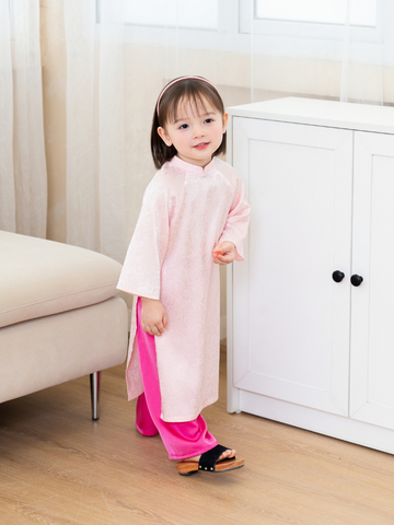 Áo dài lụa hồng