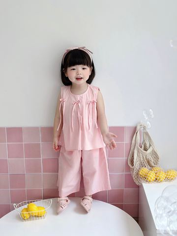 Bộ sát nách phối nơ hồng xinh xắn