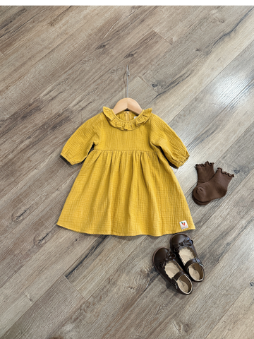 Tay lỡ xô muslin vàng cổ bèo