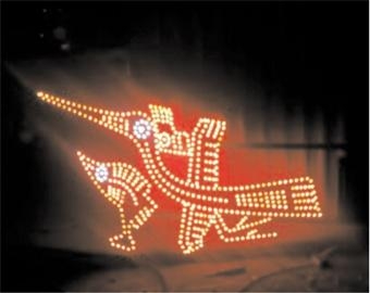 ban-mua-bo-den-led-voi-bong-led-nhan-hieu-gi