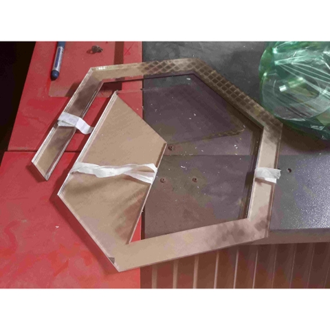 Mẫu cắt Laser tháng 4.